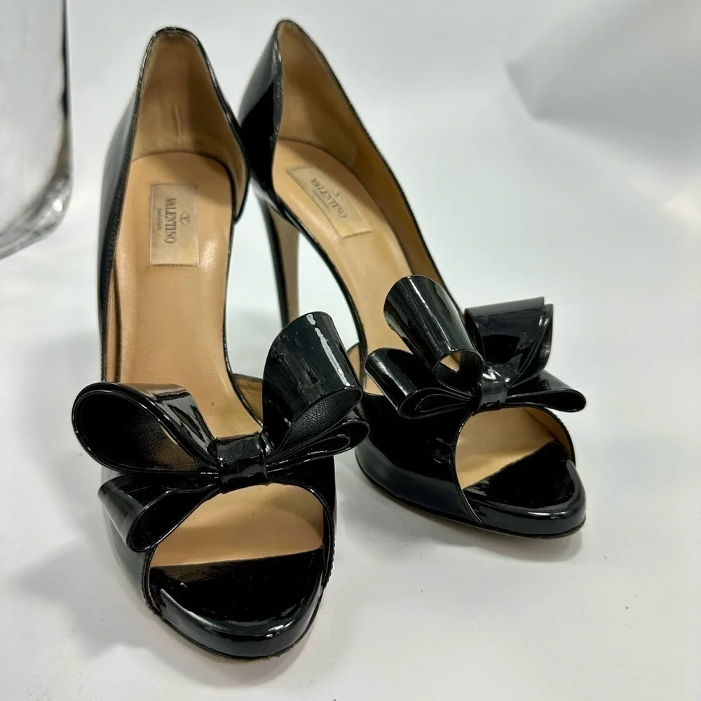Valentino black patent leather d'orsay bow peep toe heels size 10.5